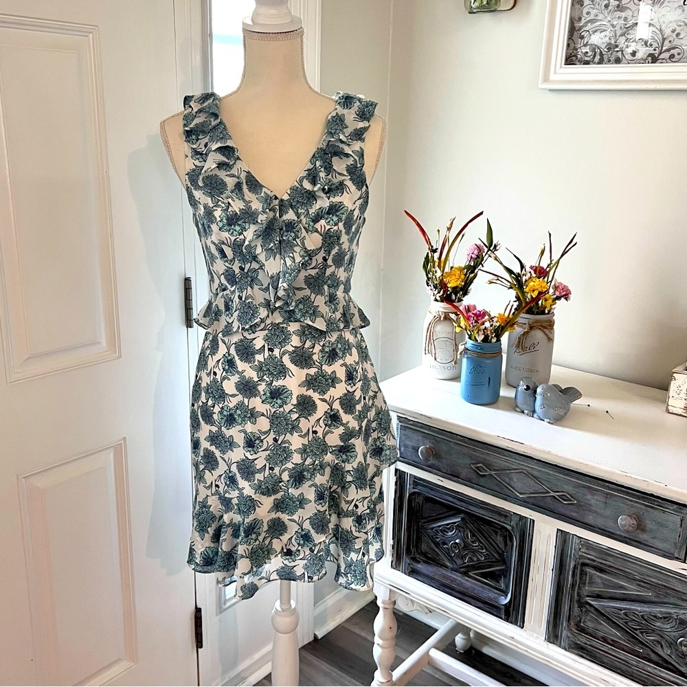 Gianni Bini blue and white floral dress size small